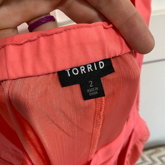 Torrid Caged Neck Goddess Tank Top - Picture 5 of 6